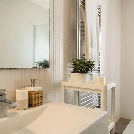 Sunny Duplex - 10 Minuter Walking To Center And Beach *
