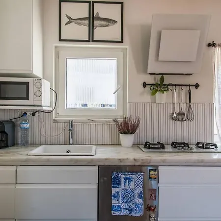 公寓 Sunny Duplex - 10 Minuter Walking To Center And Beach