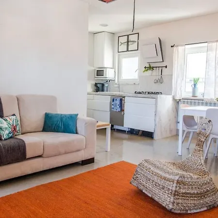 Sunny Duplex - 10 Minuter Walking To Center And Beach