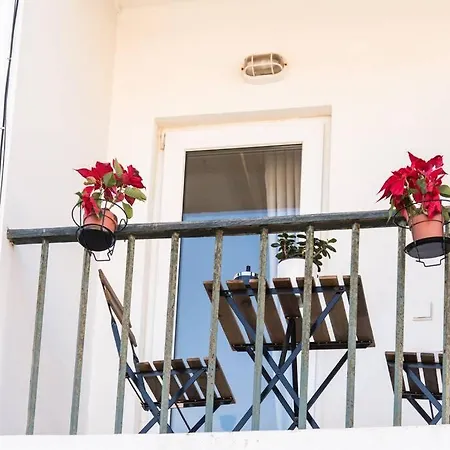 公寓 Sunny Duplex - 10 Minuter Walking To Center And Beach