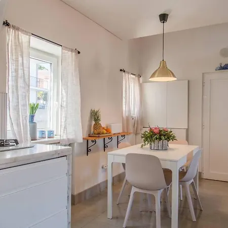 Sunny Duplex - 10 Minuter Walking To Center And Beach